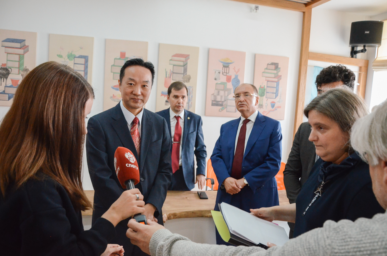 The Korean Cabinet opened at St Petersburg University